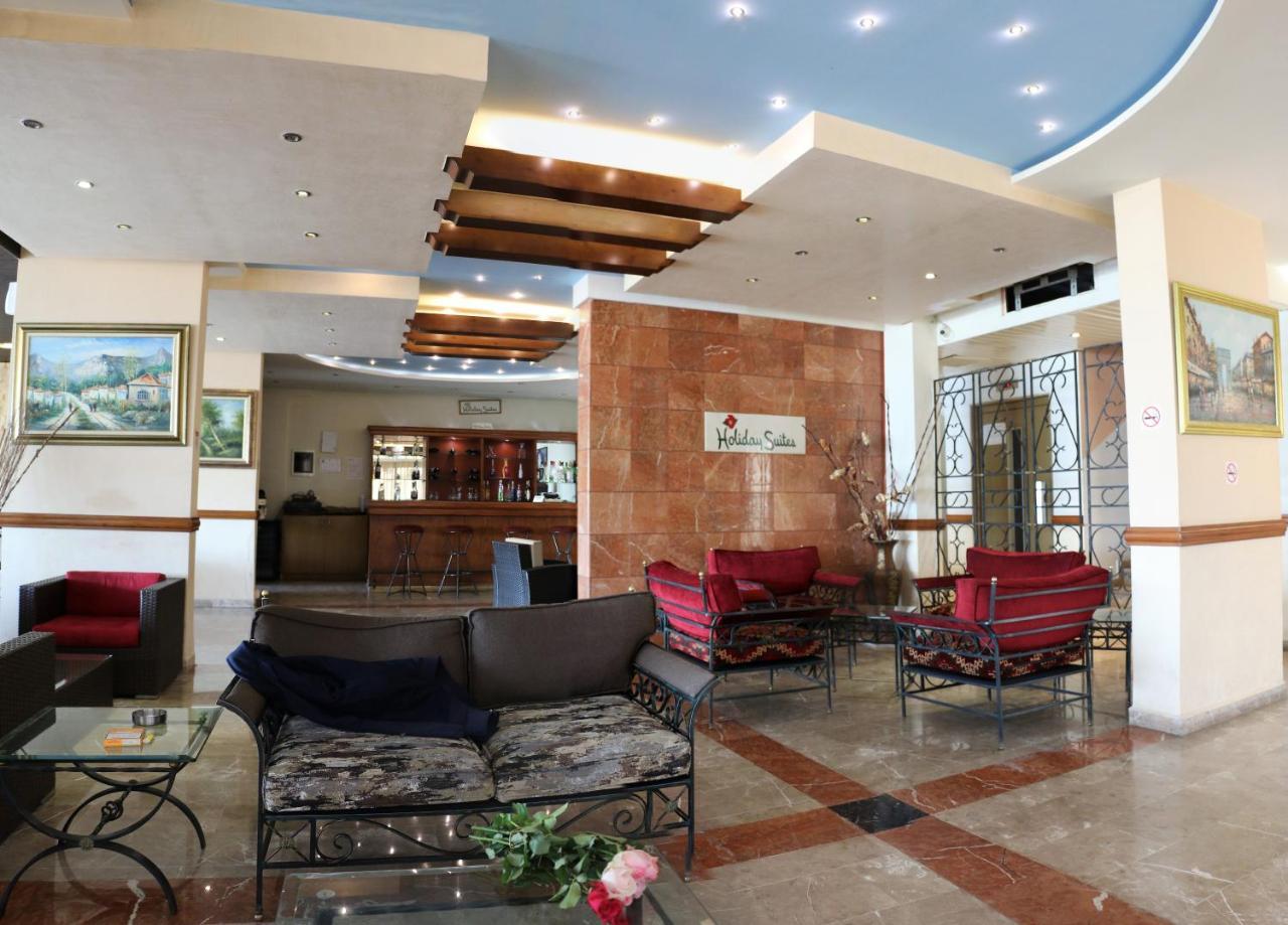 Holiday Suites Hotel & Beach Resort Jounieh Esterno foto