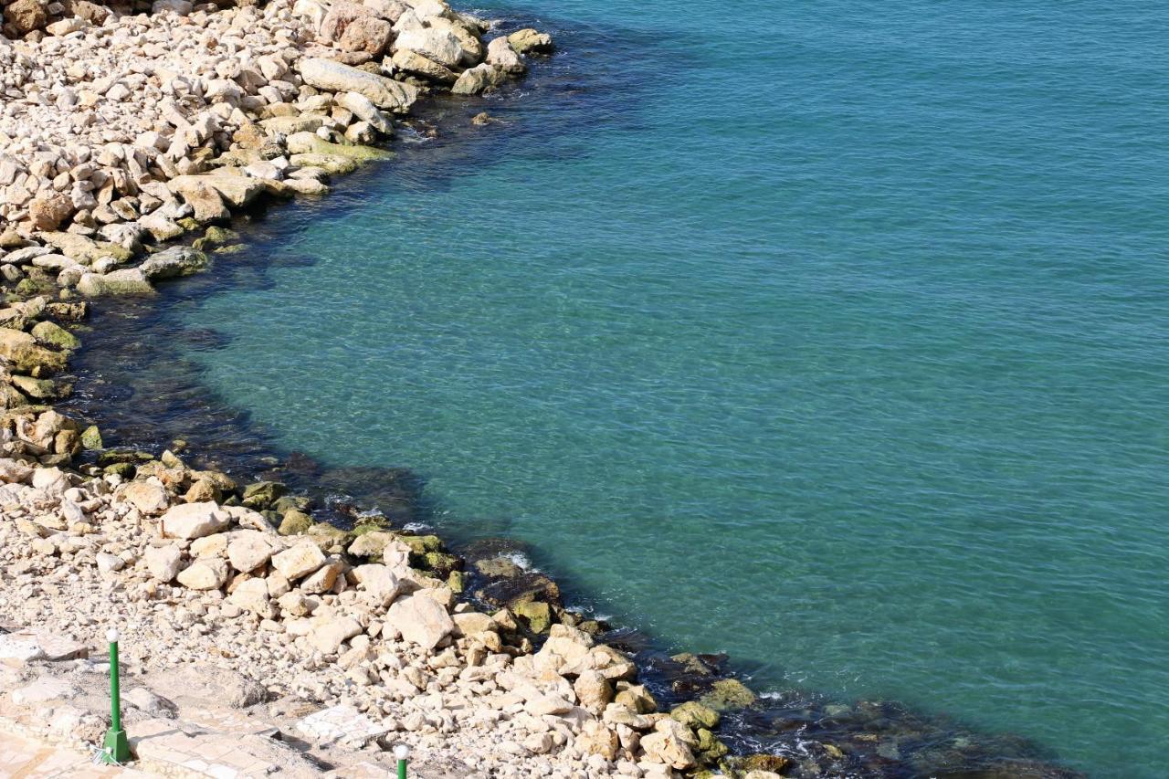 Holiday Suites Hotel & Beach Resort Jounieh Esterno foto